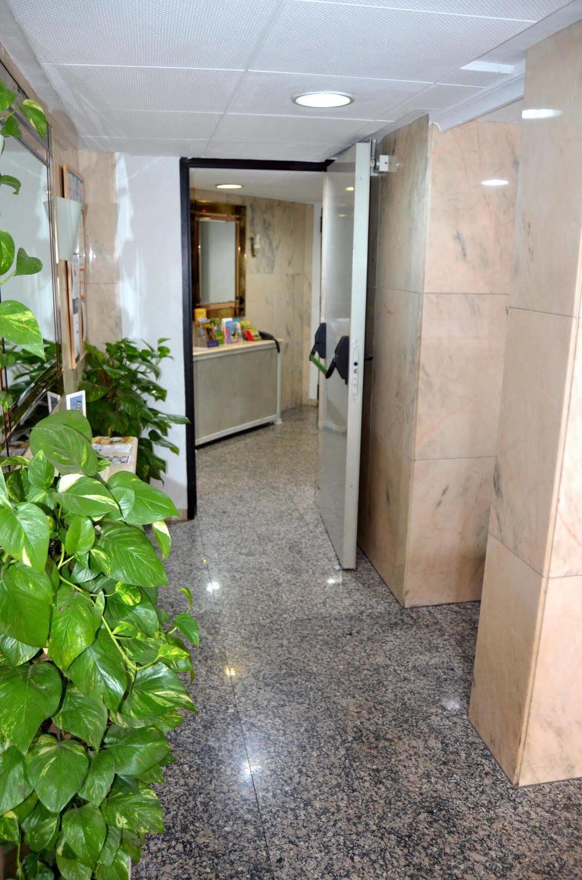 Hotel Cervantes Alicante Exterior photo